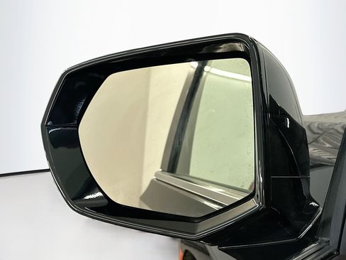 Used 2024 Chevrolet Tahoe LT image 16