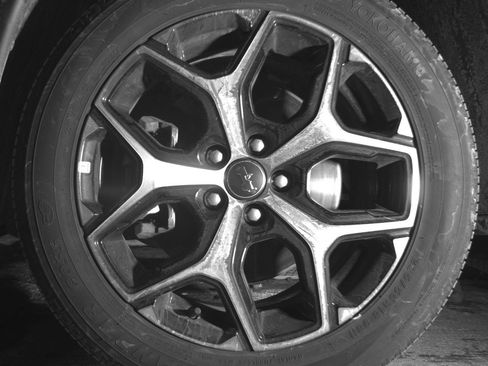 Used 2025 Jeep Compass Limited image 12