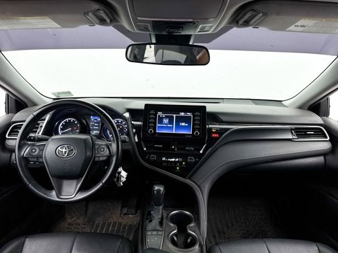 Used 2022 Toyota Camry SE FWD image 17