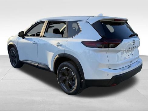New 2026 Nissan Rogue SV image 5