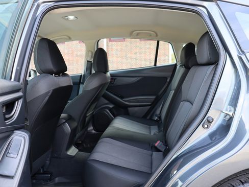 Used 2018 Subaru Impreza 2.0i Premium image 13