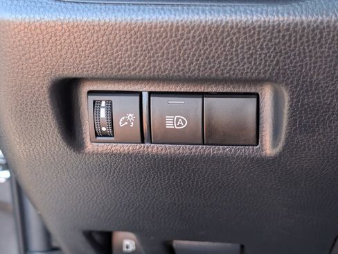 Used 2024 Toyota RAV4 LE AWD/4WD image 31