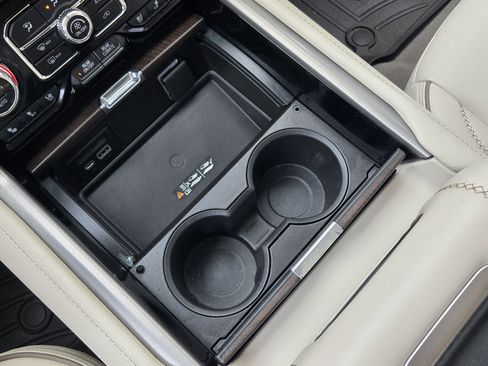 Used 2021 GMC Yukon XL Denali w/ Denali Ultimate Package image 14