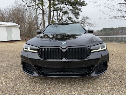 Used 2023 BMW 530i w/ M Sport Package image 13
