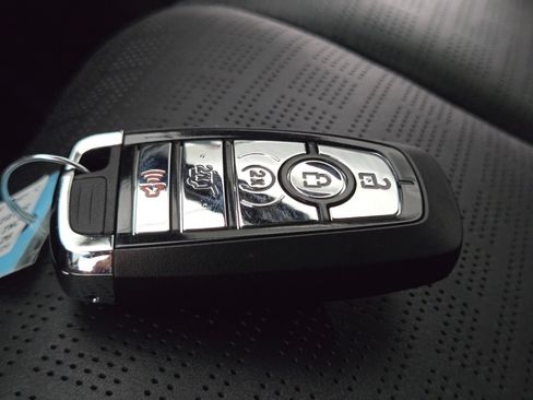 New 2027 Lincoln Navigator Black Label AWD/4WD image 30