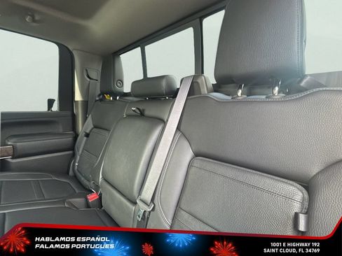 Used 2022 GMC Sierra 2500 Denali w/ Denali Ultimate Package AWD/4WD image 25