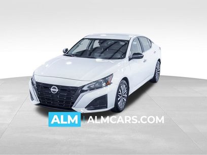 Used 2025 Nissan Altima 2.5 SV