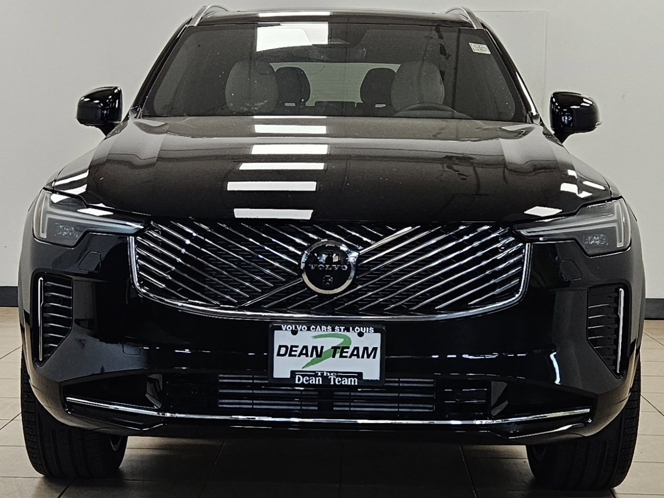 New 2026 Volvo XC90 T8 Plus w/ Protection Package Premier AWD/4WD image 6