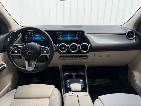 Used 2022 Mercedes-Benz GLA 250 image 12