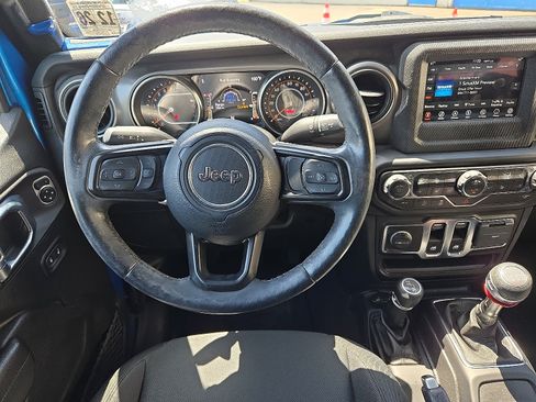 Used 2021 Jeep Wrangler Sport AWD/4WD image 14