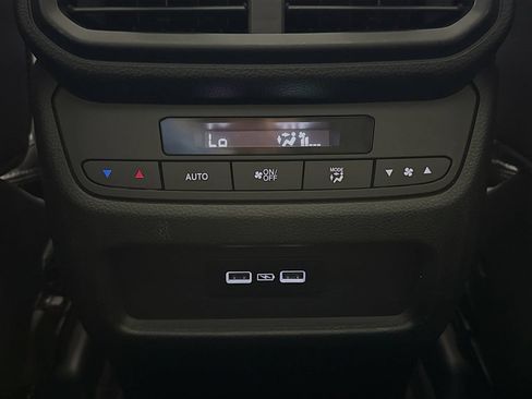 Used 2023 Honda Pilot Touring image 24