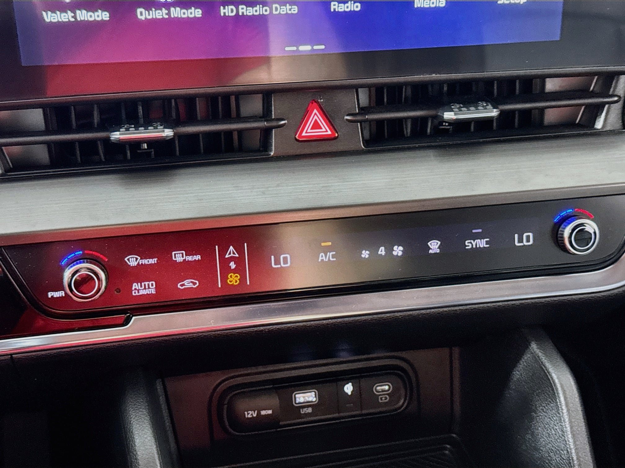 Used 2023 Kia Sportage EX FWD image 18