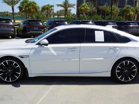 Used 2019 Honda Accord Touring image 5