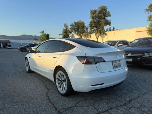 Used 2023 Tesla Model 3 Standard Range RWD image 5