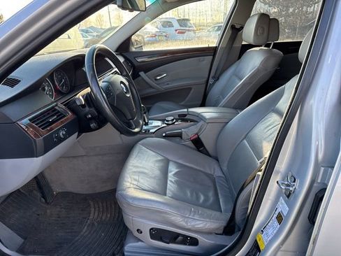 Used 2008 BMW 535xi Wagon image 12