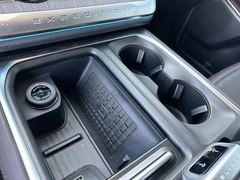 New 2025 Ford Expedition Platinum w/ Platinum Ultimate Package image 36