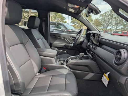 New 2026 Chevrolet Colorado Trail Boss AWD/4WD image 17
