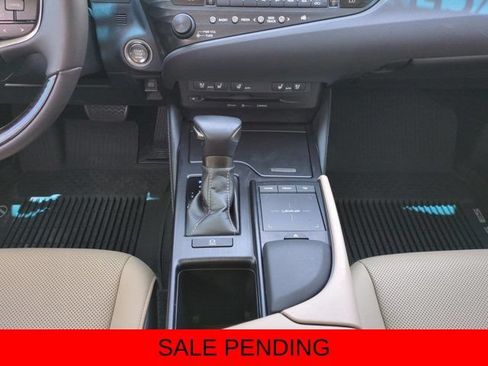 Certified 2020 Lexus ES 350 w/ Premium Package FWD image 18