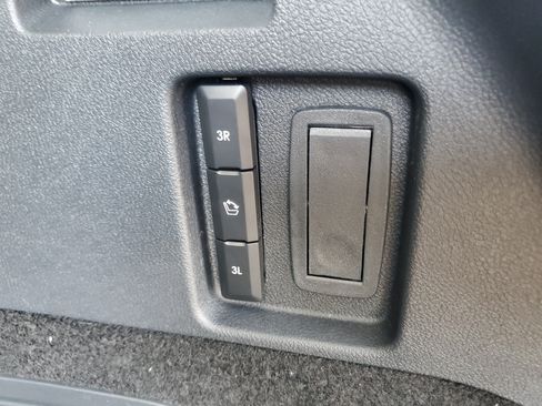 New 2027 Lincoln Aviator AWD image 30