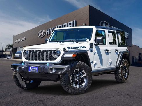 Used 2025 Jeep Wrangler Unlimited Rubicon 4xe w/ Convenience Group AWD/4WD image 1