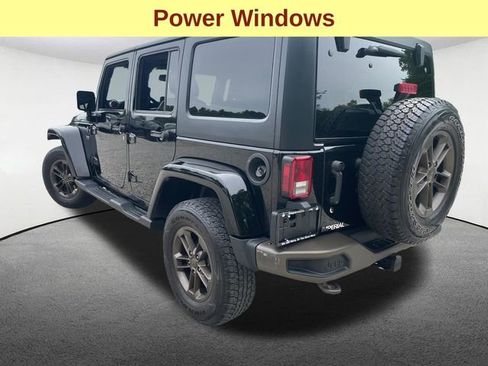 Used 2017 Jeep Wrangler Unlimited Sahara AWD/4WD image 9