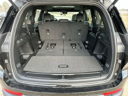 New 2025 Jeep Grand Cherokee L Limited w/ Trailer Tow Package image 23