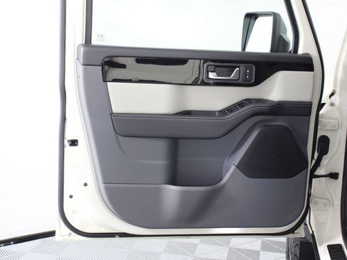 Used 2025 INEOS Grenadier AWD/4WD image 17