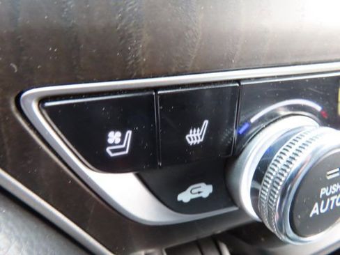Used 2018 Honda Accord Touring image 26