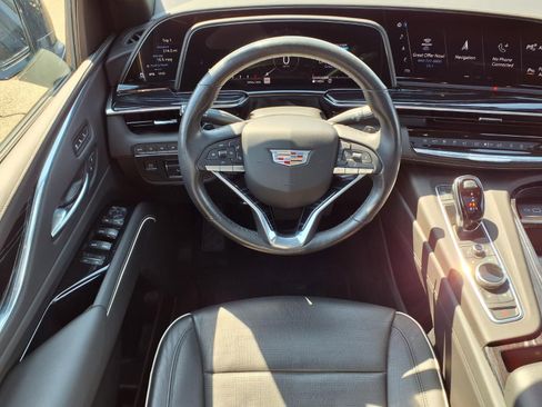 Used 2021 Cadillac Escalade ESV Sport w/ Driver Assist Tech Package AWD/4WD image 12