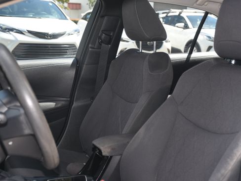 Used 2020 Toyota Corolla LE FWD image 11