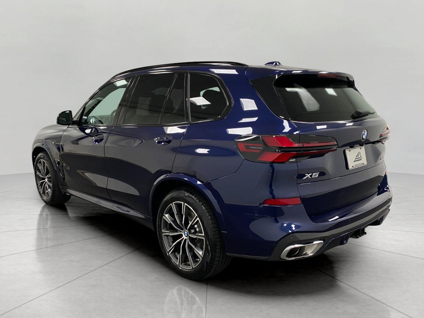 Used 2025 BMW X5 xDrive40i w/ Executive Package AWD/4WD image 12