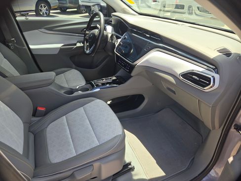 Used 2022 Chevrolet Bolt EUV Premier FWD image 24