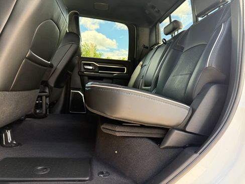 Used 2026 RAM 2500 Laramie AWD/4WD image 35