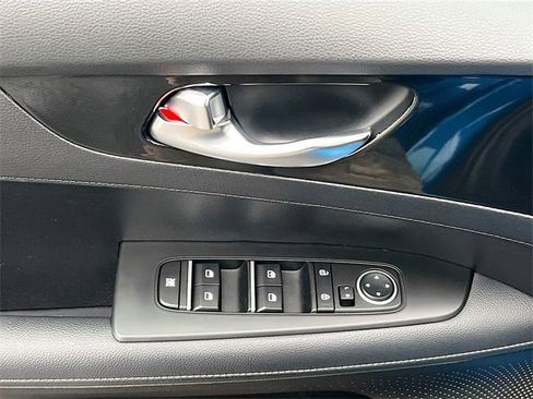 Used 2023 Kia Forte GT-Line image 18