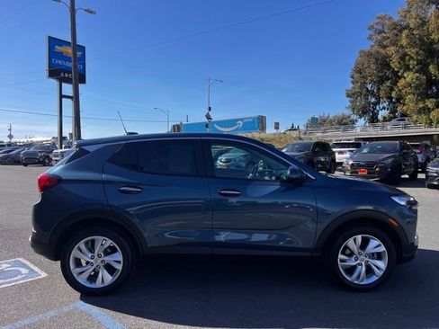 Used 2024 Buick Encore GX Preferred FWD image 5