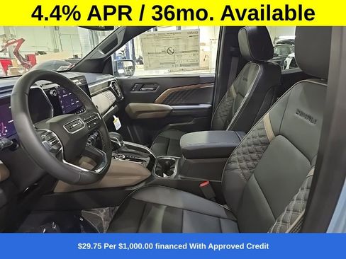 New 2026 GMC Canyon Denali image 18