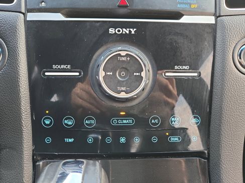 Used 2013 Ford Taurus Limited image 20