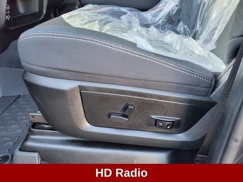 Used 2025 RAM 3500 Big Horn image 12