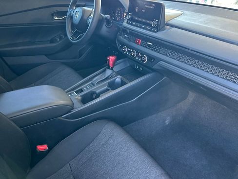 Used 2025 Honda Accord SE image 14