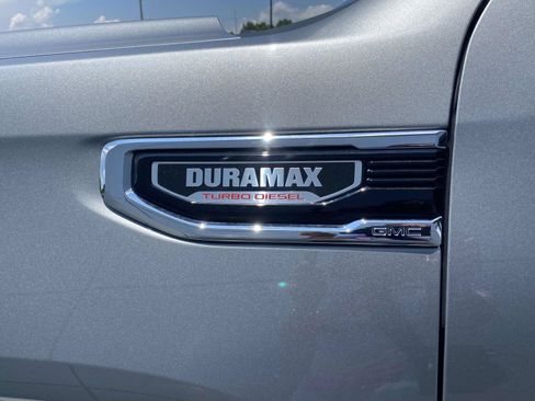 Used 2024 GMC Sierra 1500 SLT w/ SLT Premium Plus Package AWD/4WD image 12