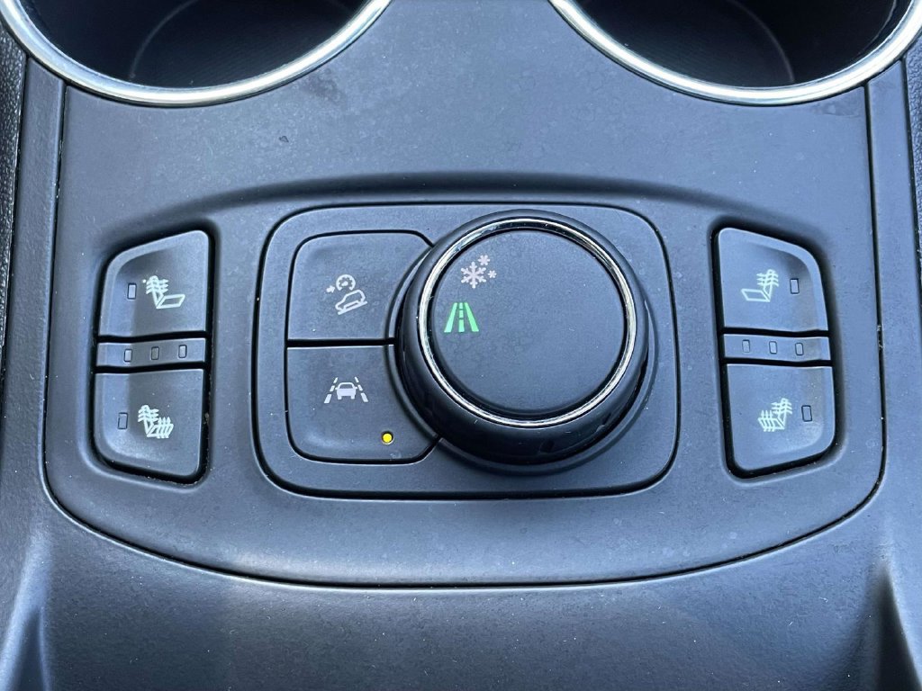 Used 2023 GMC Terrain SLE w/ Driver Convenience Package FWD image 36