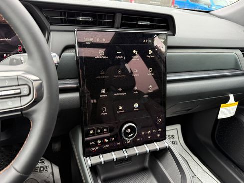 New 2026 GMC Terrain AT4 w/ Convenience Package III image 27