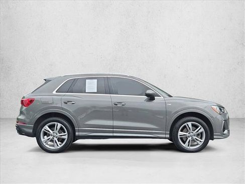Used 2021 Audi Q3 2.0T Premium w/ Convenience Package AWD/4WD image 4