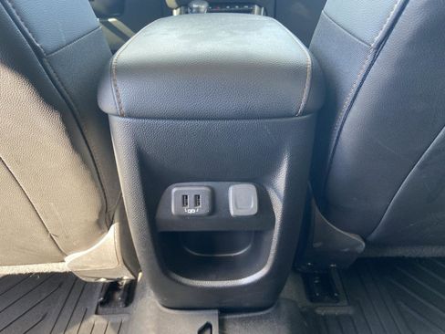 Used 2022 GMC Canyon AT4 image 20