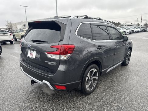 Certified 2022 Subaru Forester Touring w/ Popular Package #3 image 9
