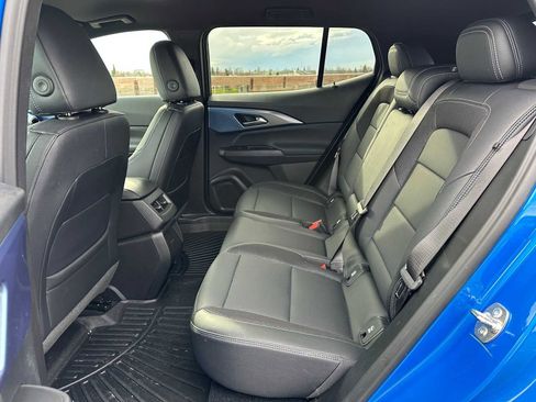 Used 2024 Chevrolet Equinox EV LT image 16