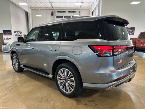 Used 2025 INFINITI QX80 Sensory AWD/4WD image 5