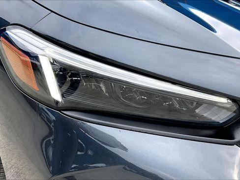 Used 2025 Honda Civic Sport image 27