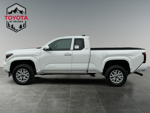 New 2026 Toyota Tacoma SR5 w/ SR5 Upgrade Package AWD/4WD image 2