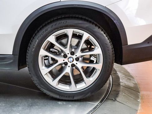 Used 2023 BMW X5 xDrive40i image 11